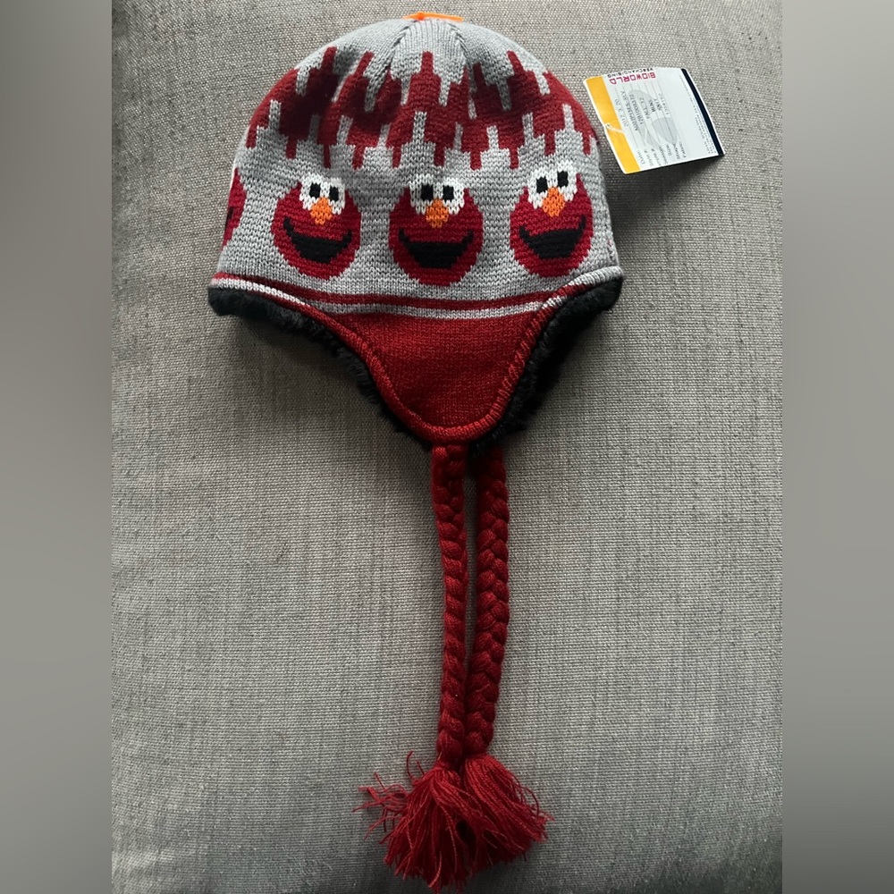 Sesame Street Adult Size Elmo Knit Hat NWT
